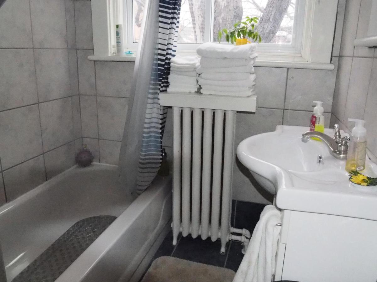 ดาวน์ทาวน์ เบด แอนด์ เบรคฟาสต์ Bed & Breakfast ออตตาวา ภายนอก รูปภาพ
