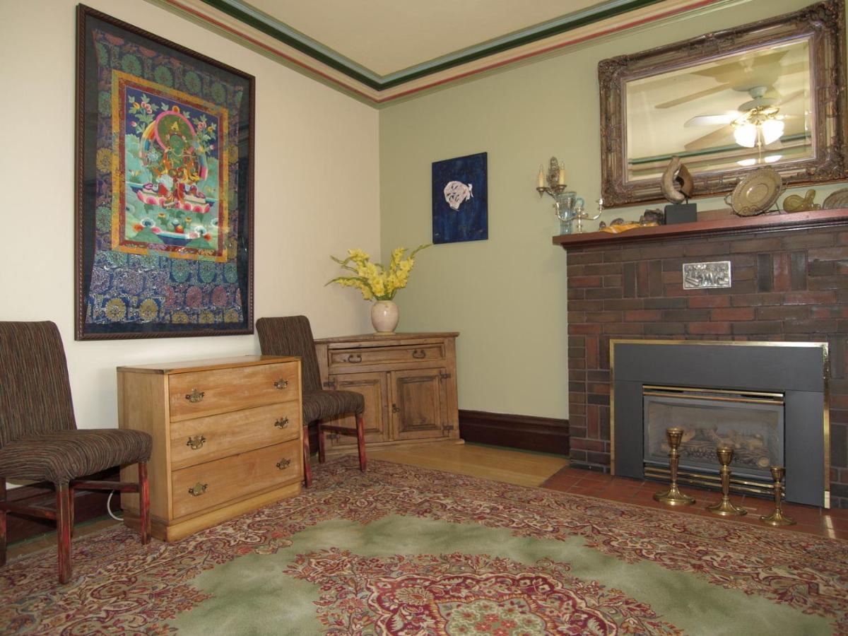 ดาวน์ทาวน์ เบด แอนด์ เบรคฟาสต์ Bed & Breakfast ออตตาวา ภายนอก รูปภาพ