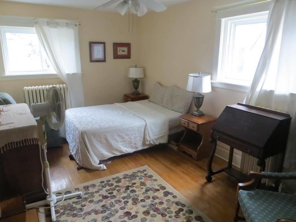 ดาวน์ทาวน์ เบด แอนด์ เบรคฟาสต์ Bed & Breakfast ออตตาวา ภายนอก รูปภาพ