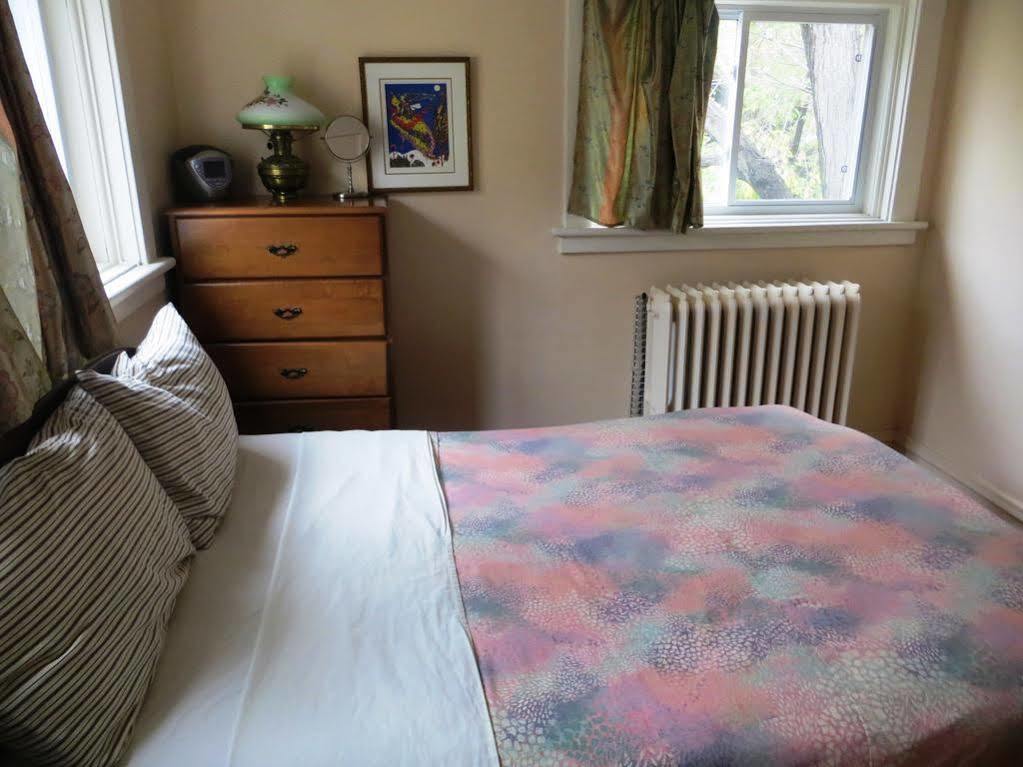ดาวน์ทาวน์ เบด แอนด์ เบรคฟาสต์ Bed & Breakfast ออตตาวา ภายนอก รูปภาพ